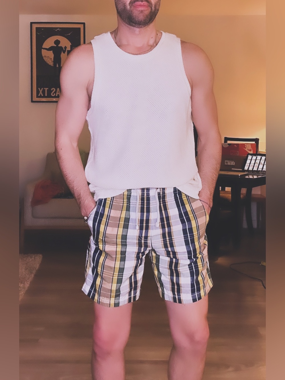 Todd Snyder | 7" Madras Weekend Short in White Yellow Navy Plaid (X-Small)